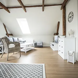 Loft-atelier Apartment